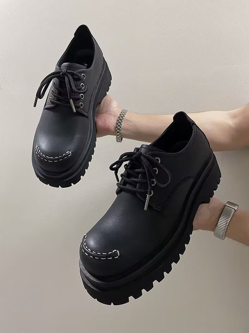 Black Leather Stitch-Detail Chukka Boot