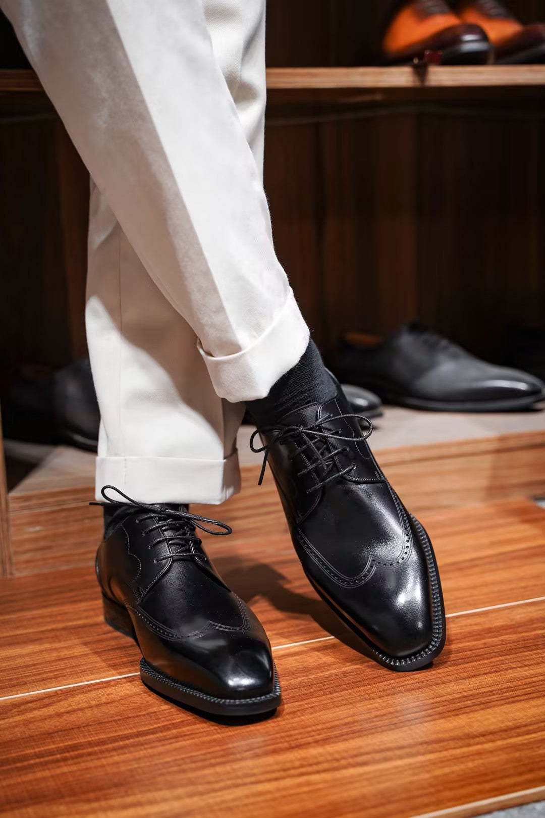 Block-embossed Leather Shoes