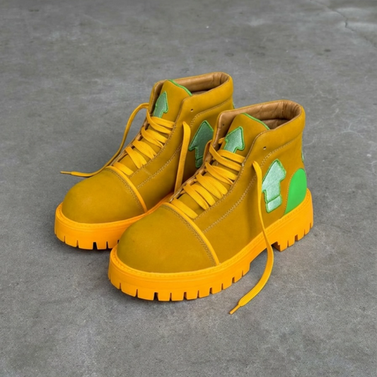Green Pointed-Toe Yellow Chukka Boots