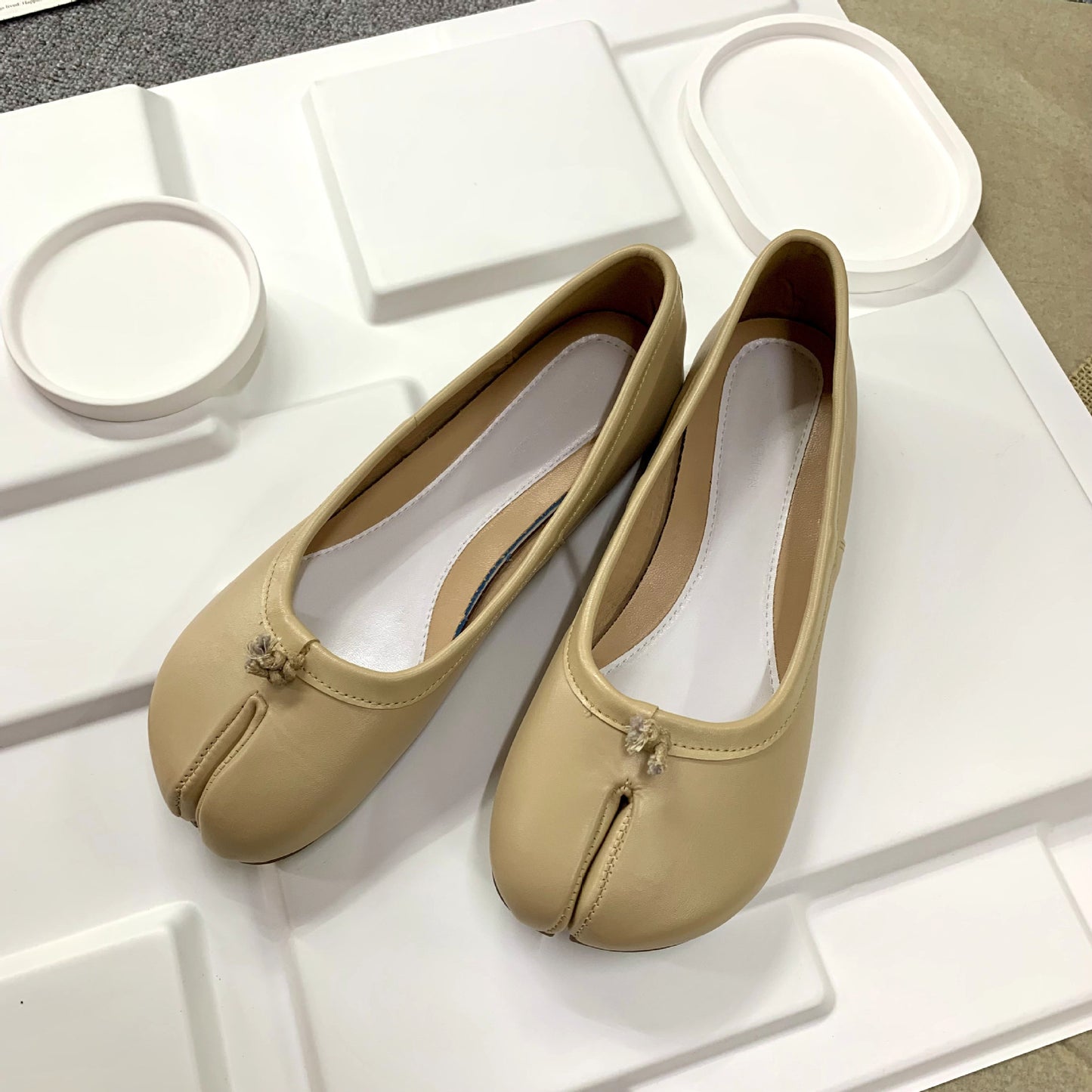 Toe-Separated Flat Loafers