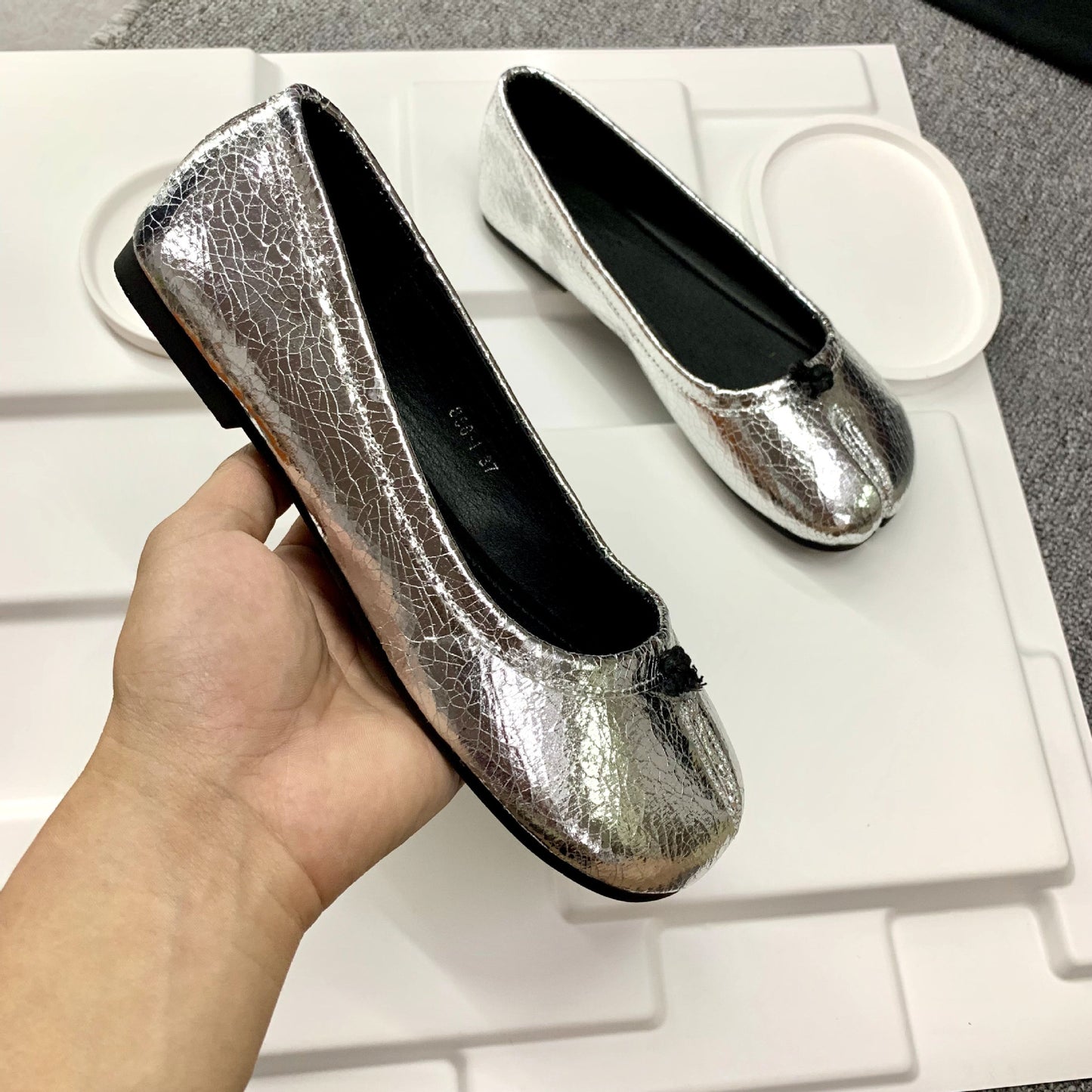 Toe-Separated Flat Loafers