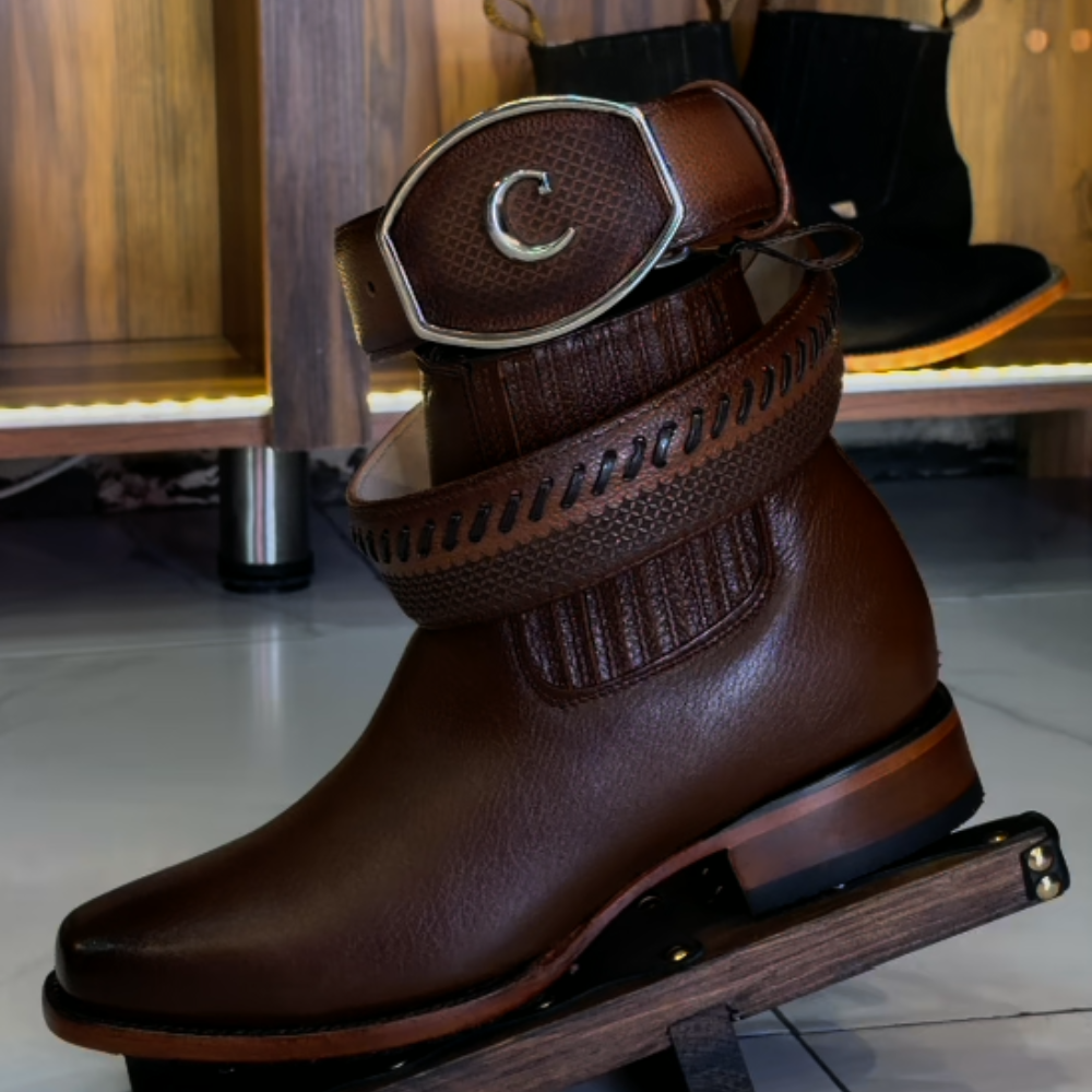 Brown leather Chelsea Boots + Letter-Printed Leather Belt