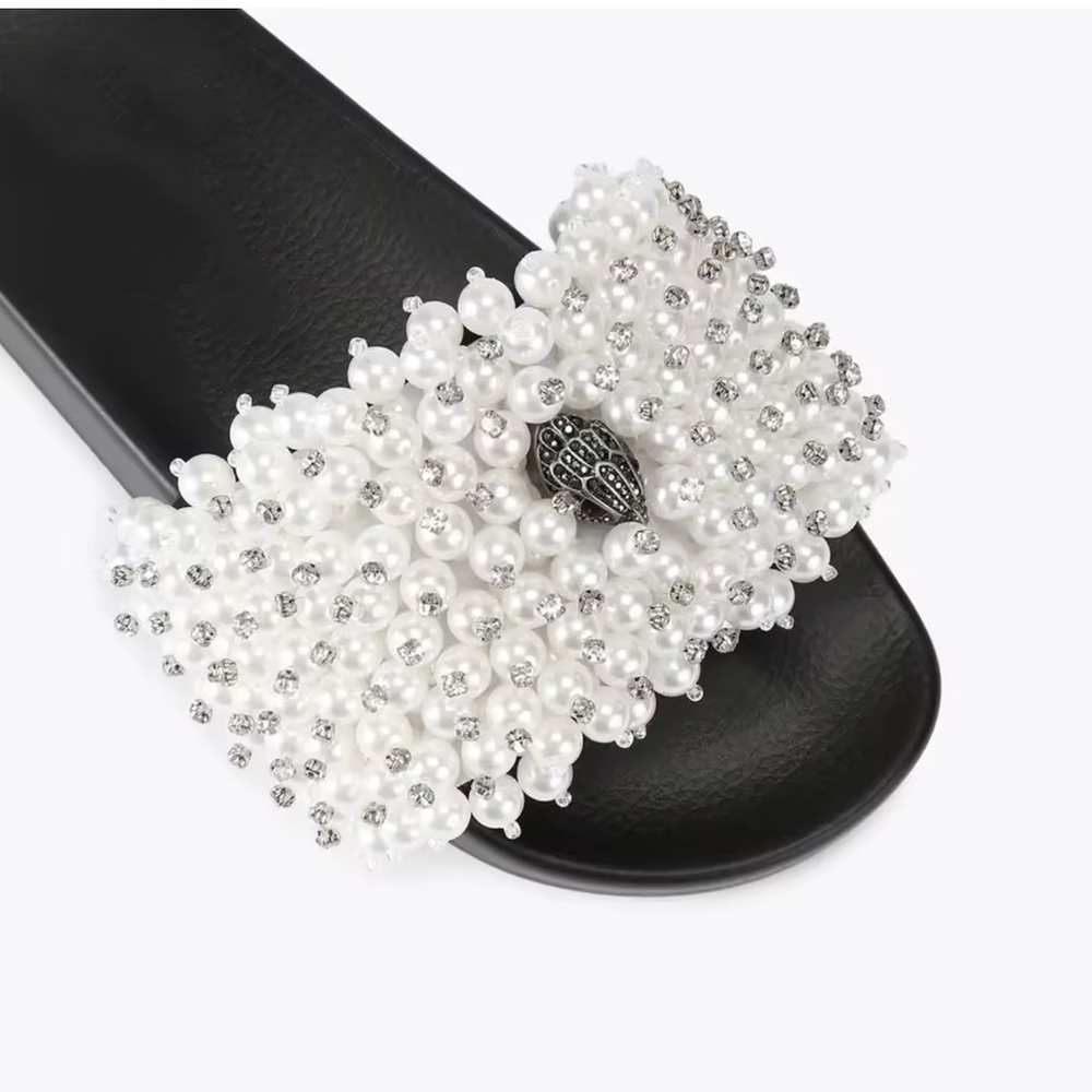 Pearl-embellished Flat Slippers