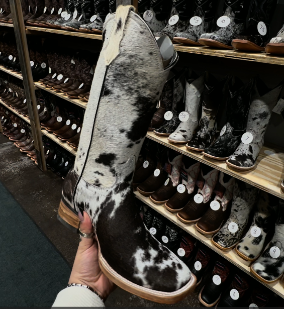Women's Cowhide Square-Toed Western Cowboy Boots